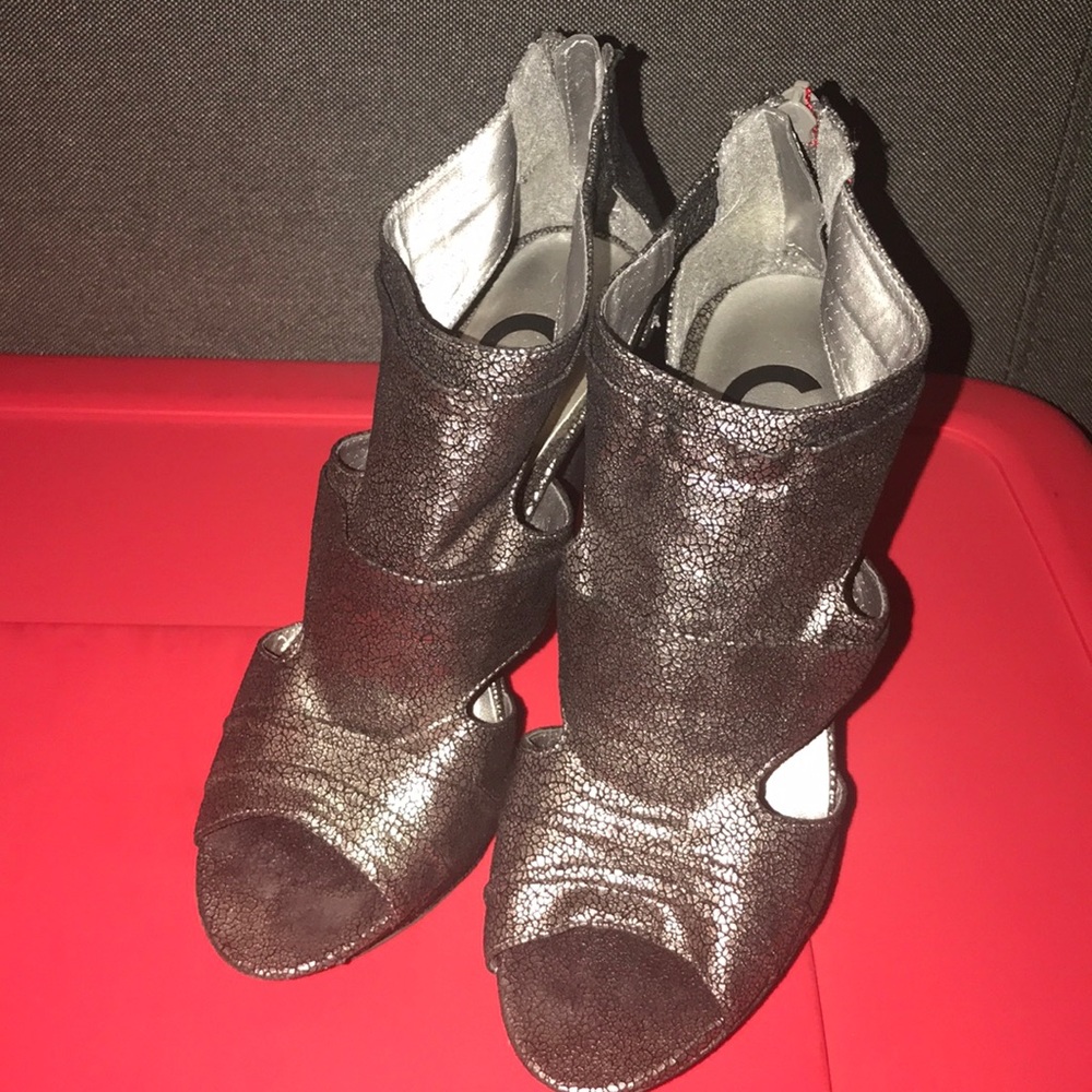 Guess heels